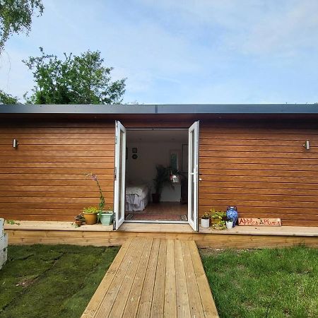 The Apple And Plum Cottage Studio Apartment New Reading Bagian luar foto