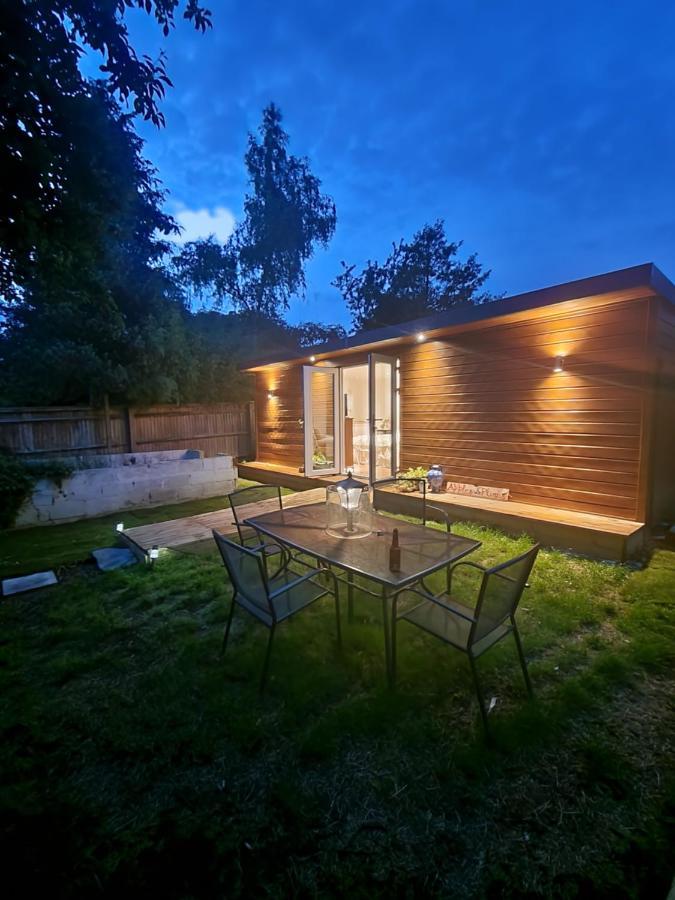 The Apple And Plum Cottage Studio Apartment New Reading Bagian luar foto